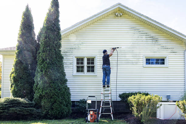 Best Deck Cleaning Services  in Indiantown, FL